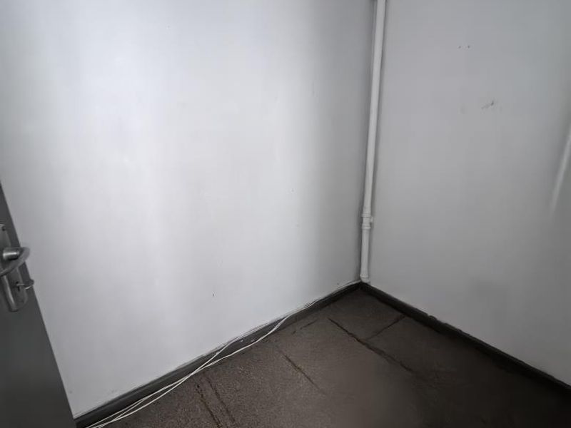 80m2 offices available to rent - Photo 5