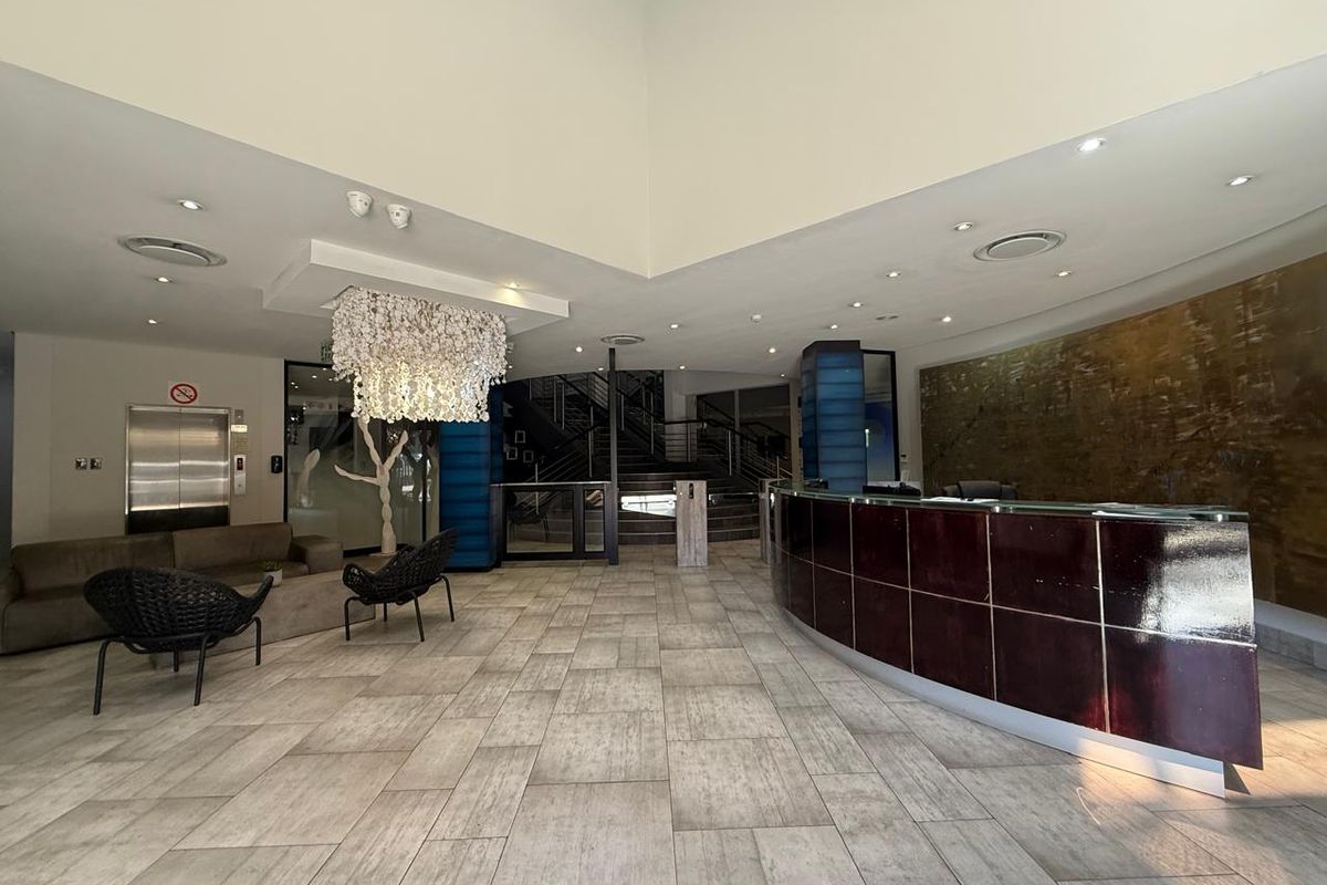 Prime 45m2 Ground Floor Office Suite To Let at 16 Fricker Road | Immediate Occupation - Photo 2