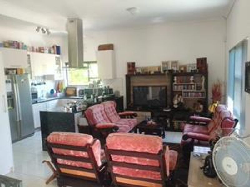 House For Sale in Okahandja - Photo 2