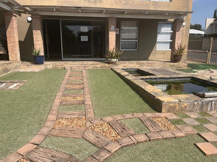 Property #2557092, Office Rental Monthly in Klein Windhoek