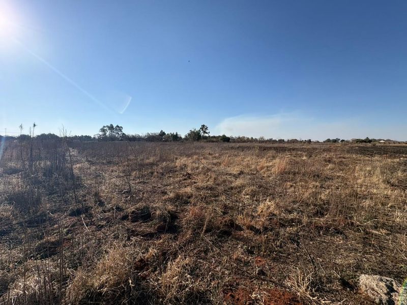 Spacious 1.3ha Vacant Land with Services Available - Photo 9