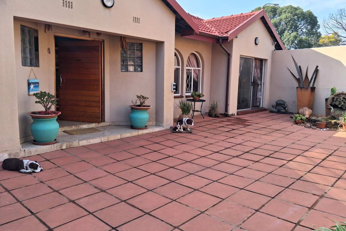 Looking for Space? Look No Further - Photo 2