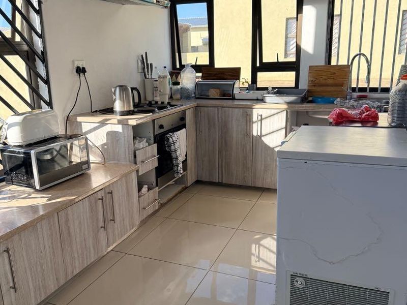 Free standing townhouse in Otjomuise for sale - Photo 7