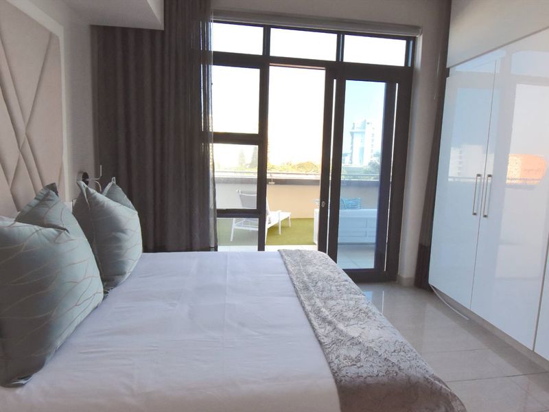 Where Luxury Meets Convenience - Photo 8