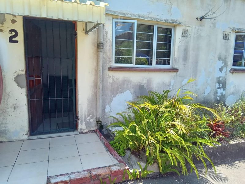 Cozy 2 Bed Home in Shallcross Your Next Project Awaits - Photo 2
