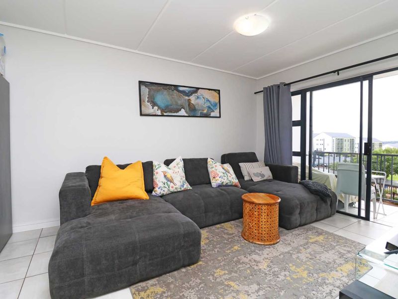 Modern 2-Bedroom Apartment with Balcony in Greenlee Eco Estate - Photo 3