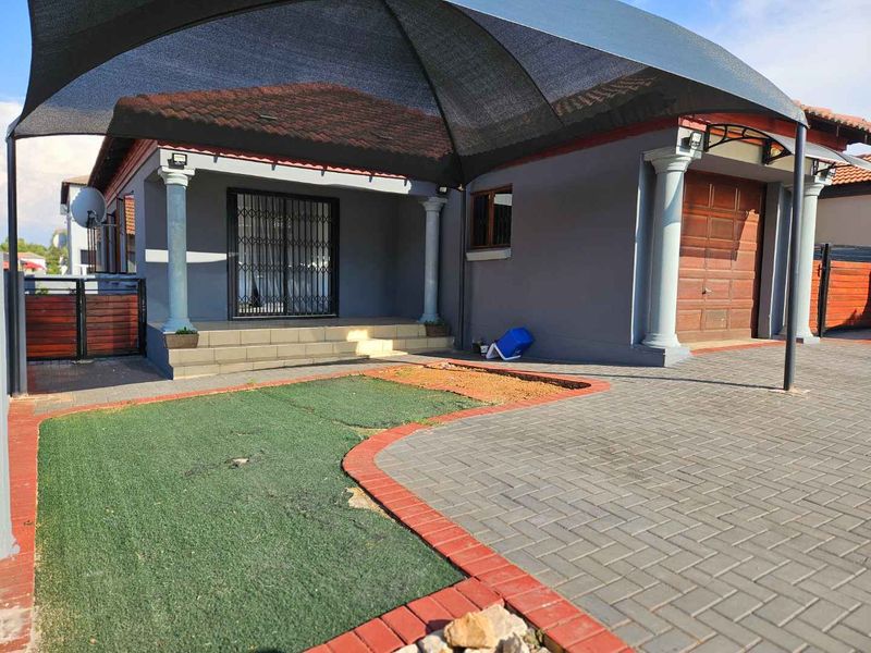 3 beautiful bedroom house in the heart of amandasig - Photo 2