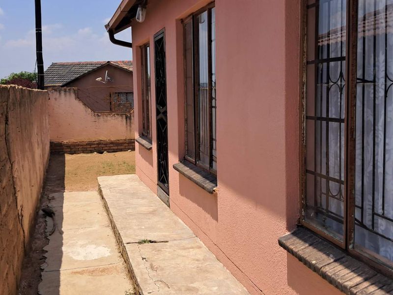 3 BEDROOM TO LET - Photo 9