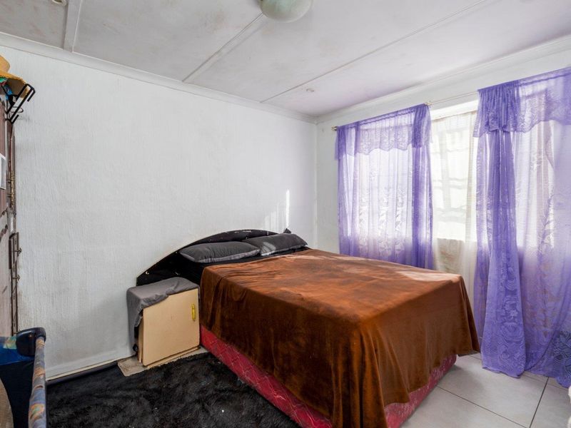 Cozy 3 Bedroom House. - Photo 10