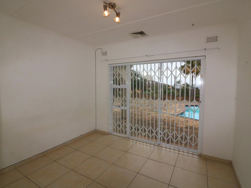 Secure 3 Bed House With Granny Cottage - Pet Friendly - Photo 10