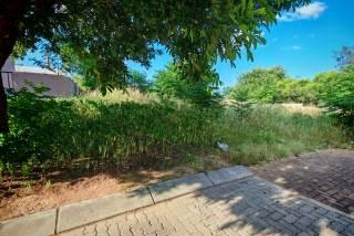 Prime Corner Stand Including House Plans - Photo 5