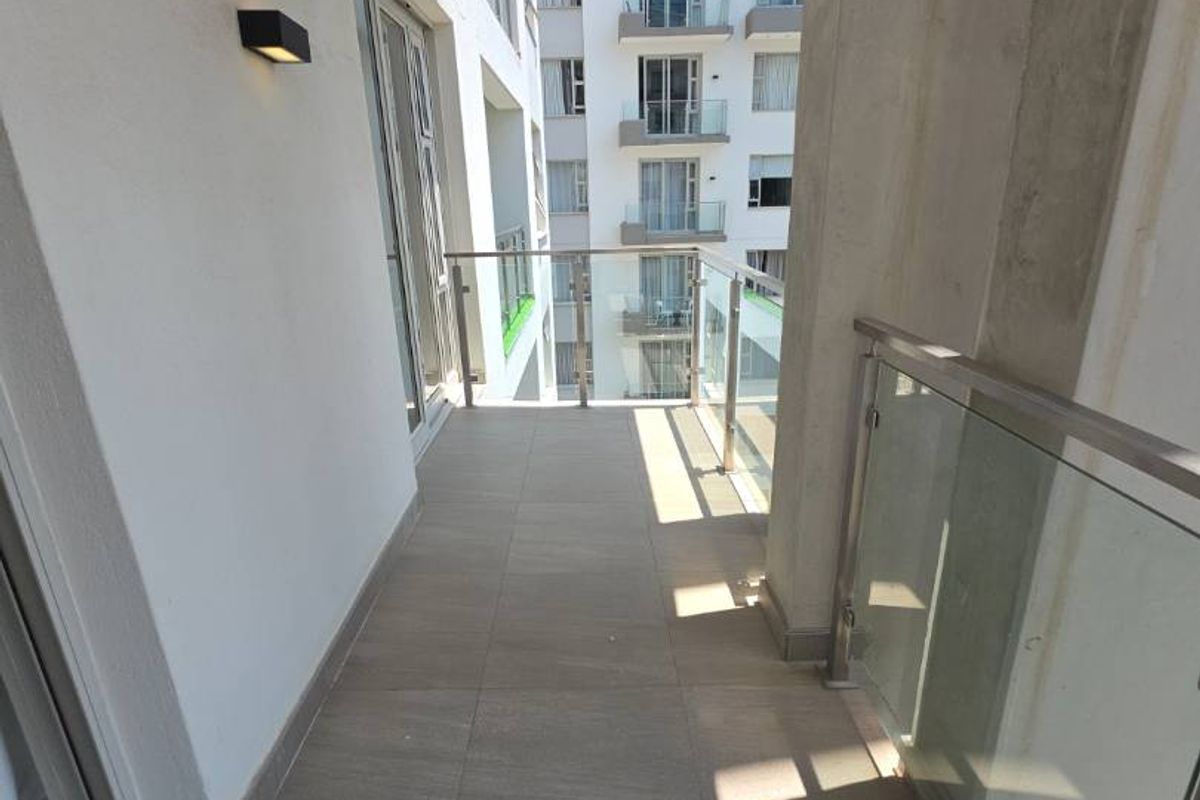 FABULOUS ULTRA MODERN 2 BED APARTMENT IN ROSEBANK - Photo 5