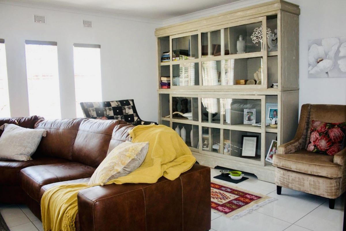 3 Bedroom Townhouse for sale in Vryheid - Photo 2