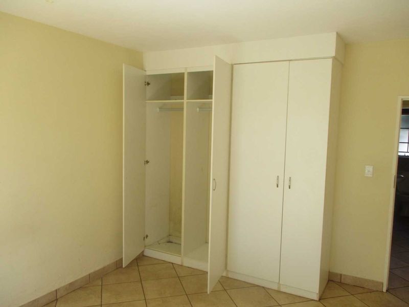 2 BEDROOM FLAT TO RENT IN KOSMOSDAL - Photo 10