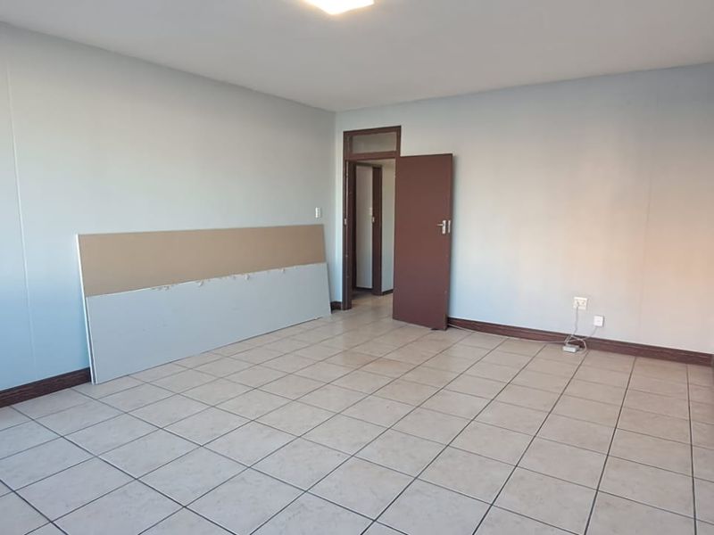 3 Bedroom Unit To Rent - Photo 7