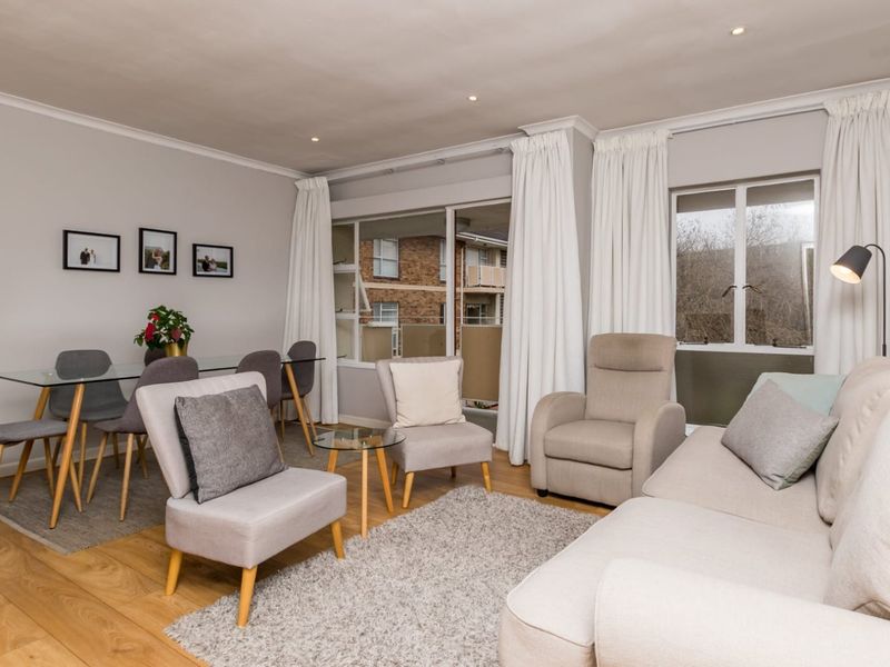 Spacious 2 bedroomed apartment in Kenilworth - Photo 3