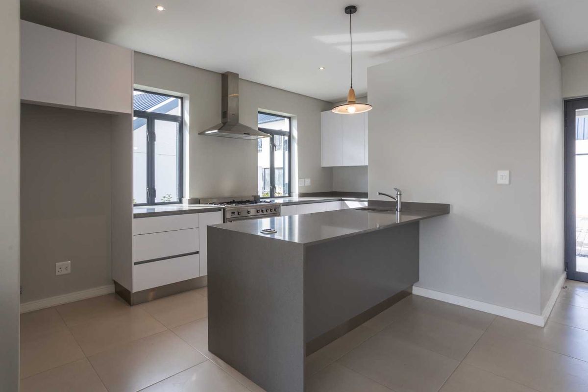 Unfurnished Family Home Available to Rent on Val de Vie Estate - Photo 5