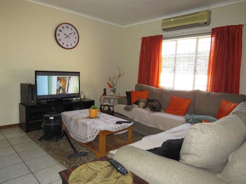 Charming Home for Sale in the Heart of Okahandja - Photo 6