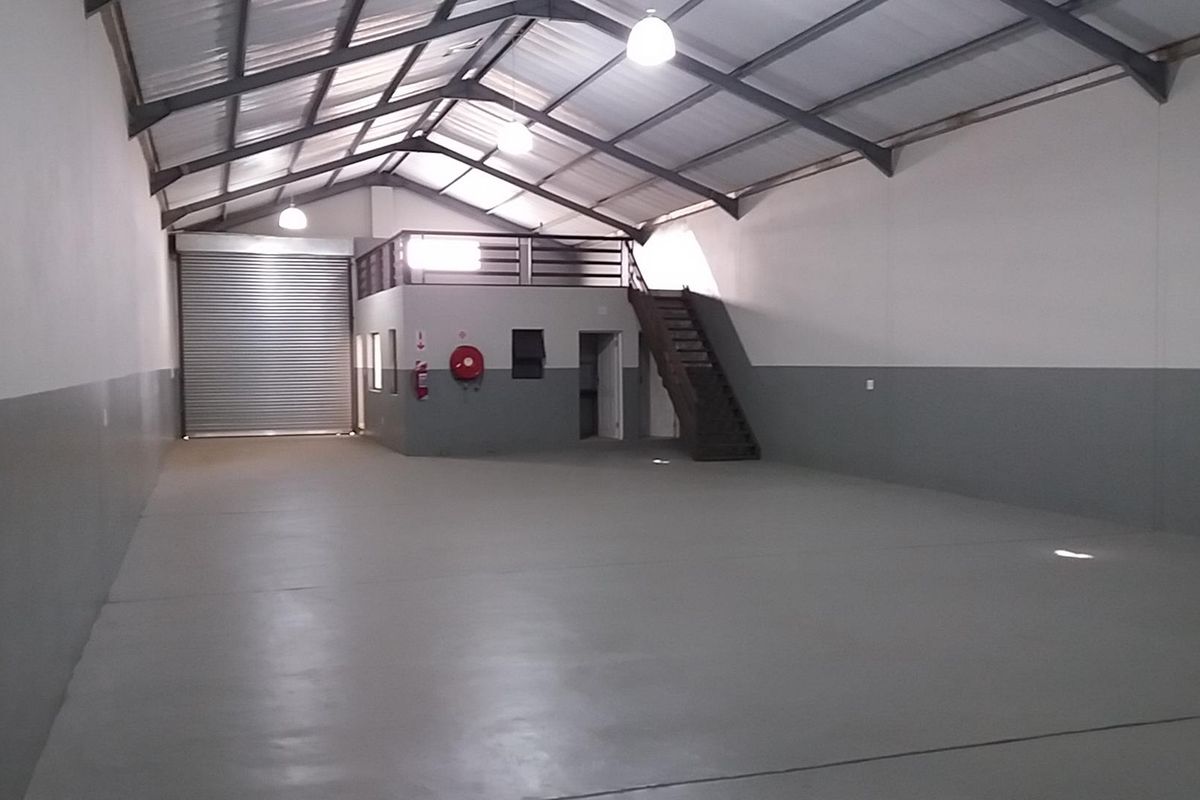 Warehouse Complex - Photo 3