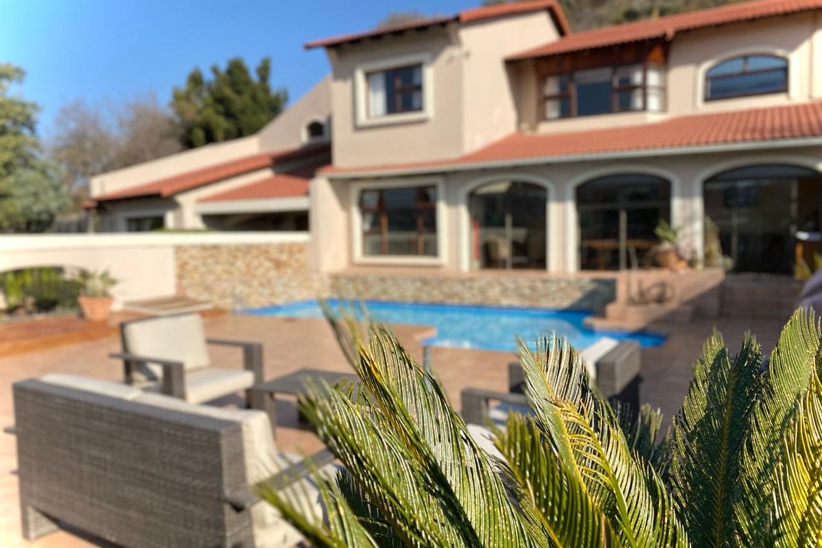 Munificent Mondeor - Photo 2