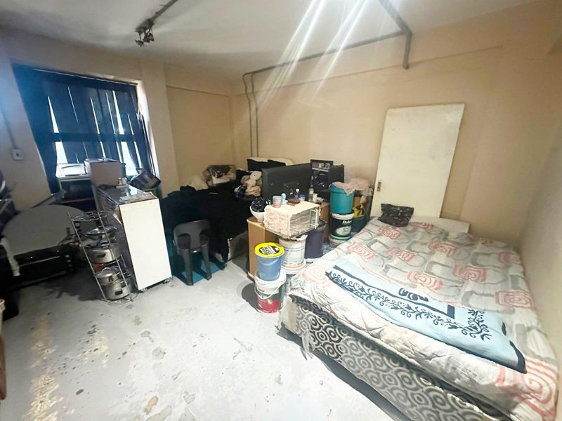 Cash buyers only! Great investment opportunity - Photo 9