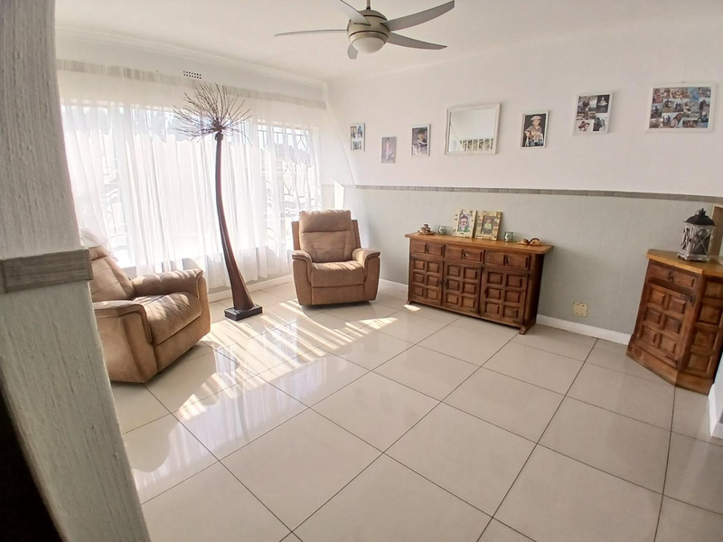 Four Bedroom Home for Sale in Verwoerdpark - Photo 6