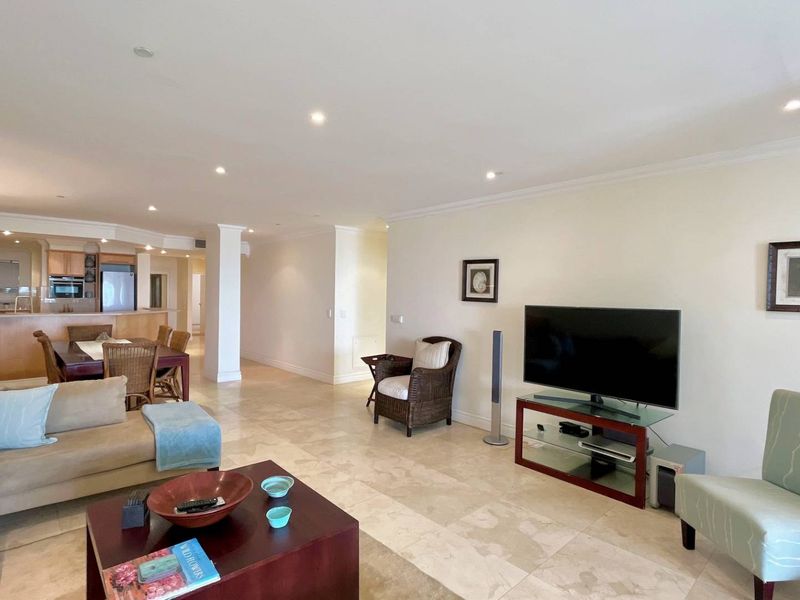 Stunning Beach front Apartment - Photo 6