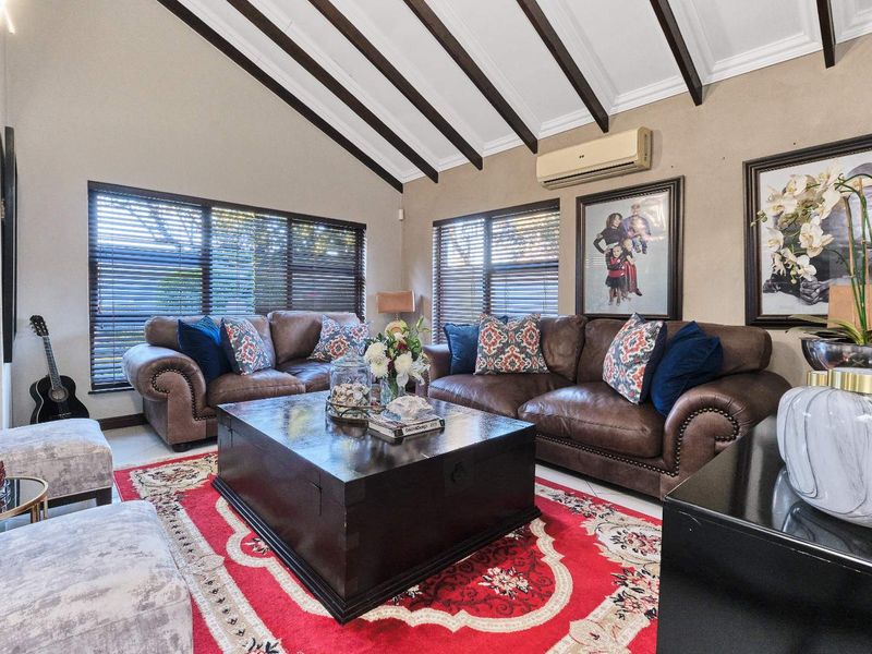 A Home That Has It All, Comfort, Style & Sustainability - Photo 5