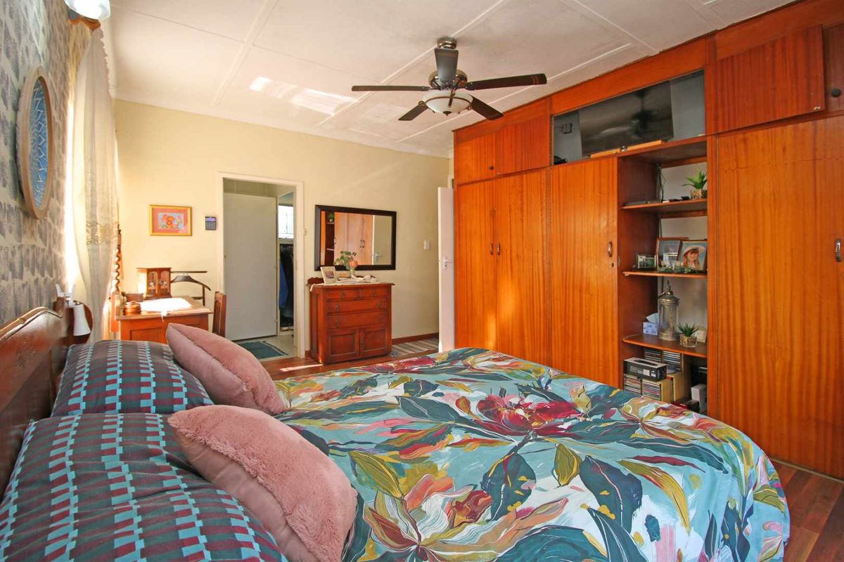 Spacious Family Comfort in a Peaceful Setting - Photo 4