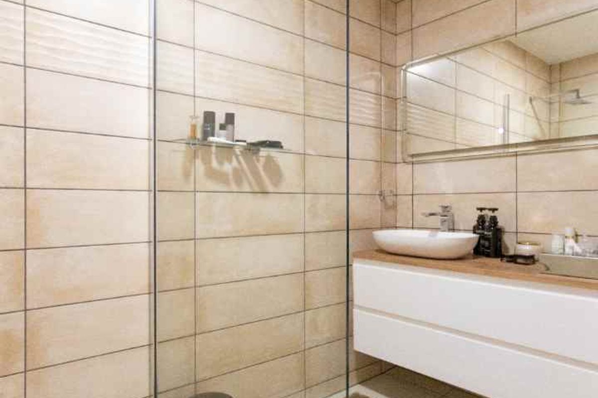 🌊 Modern 2-Bedroom Apartment with Breathtaking Sea Views – Swakopmund - Photo 4