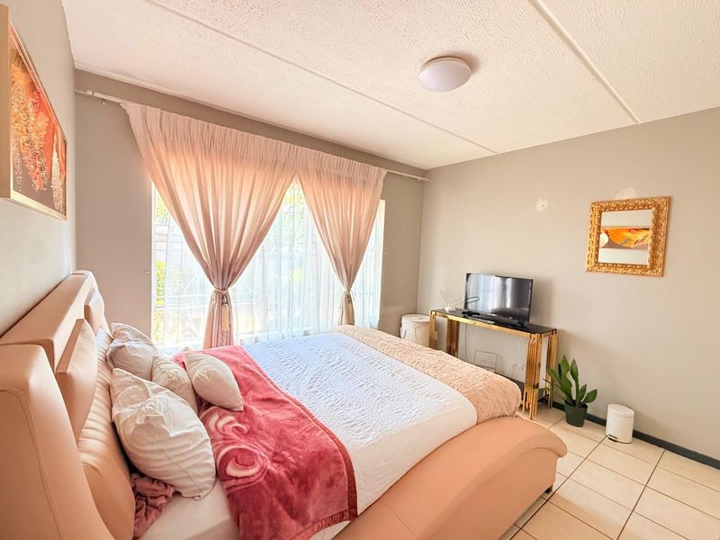 Best Investment Property for Young Professionals! - Photo 8