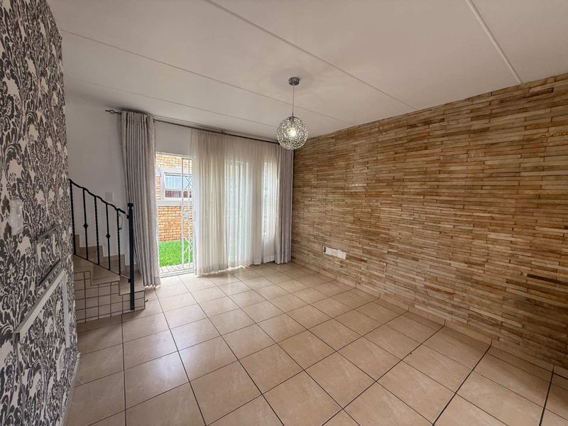 Spacious Face-Brick Duplex – Immediate Occupation Available - Photo 6