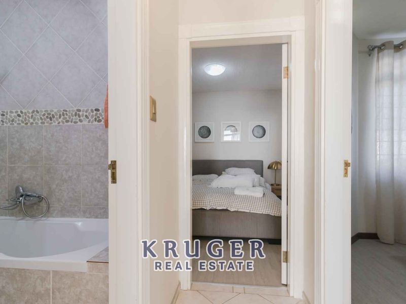 On The Beach Complex - 2-bedroom apartment for sale - Photo 8