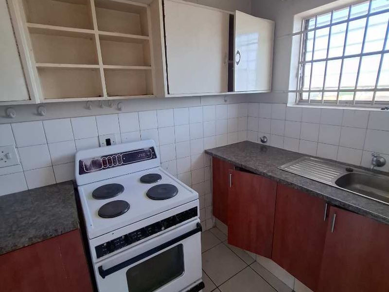 1 Bedroom Apartment - Photo 3
