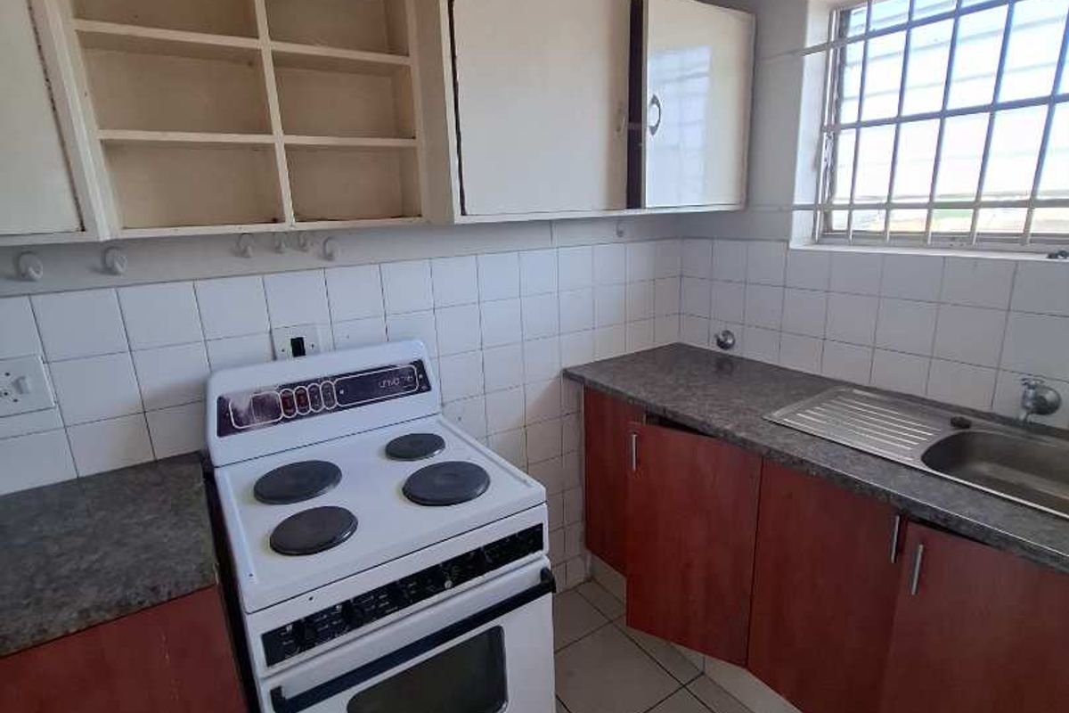 1 Bedroom Apartment - Photo 3