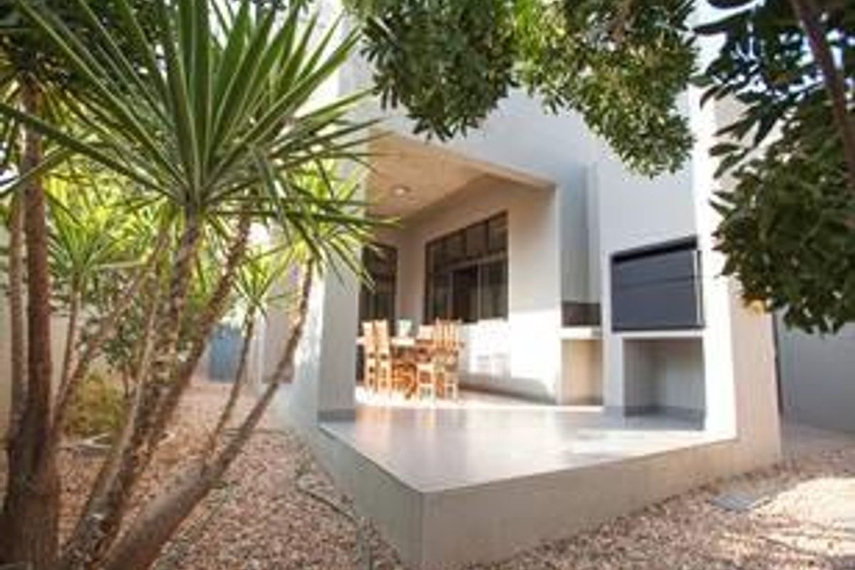 Excellent Investment- Full ocupancy - Photo 3