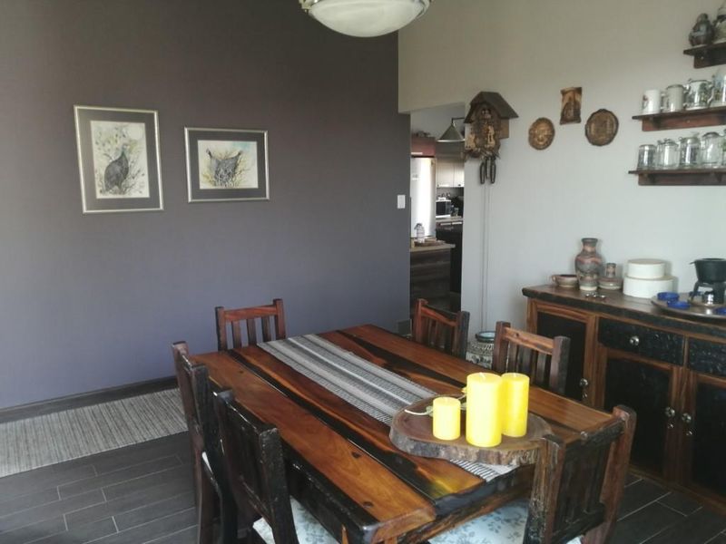 HUGE - BEAUTIFUL - PERFECT LOCATION - CENTRAL SWAKOPMUND - Photo 6
