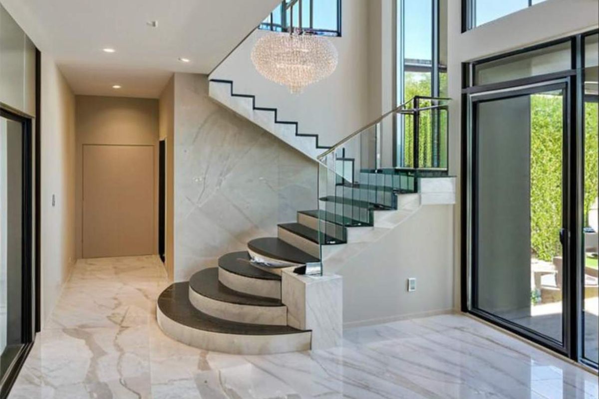 Bold and Beautiful Brand New Property for Sale in Midstream Heights - Photo 3