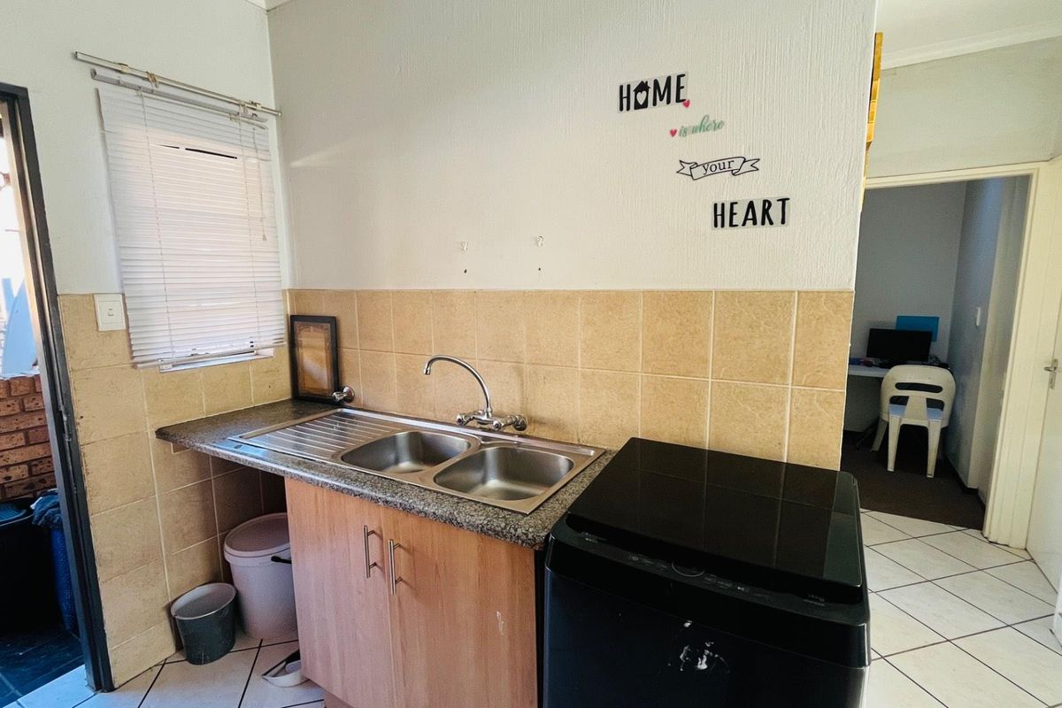 Move in ready apartment - Photo 5