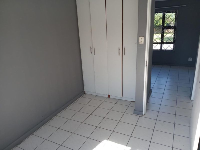 Practical 2-Bedroom Rental in Established Meer En See, Richards Bay - Photo 6