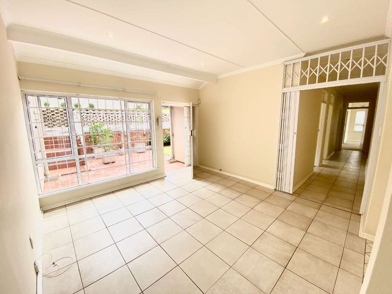 Hendra Estates - Stunning Family Home For Rent In Umhlanga. - Photo 3
