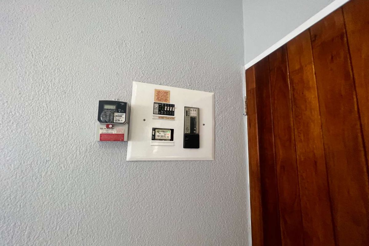 Stunning newly renovated ground floor apartment with a tenant is up for Sale - Photo 5