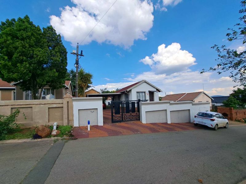 3 bedroom House for sale in Naturena - Photo 2