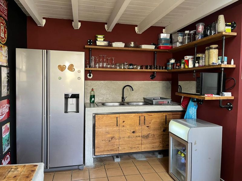 Great Starter home in City Centre - Photo 4