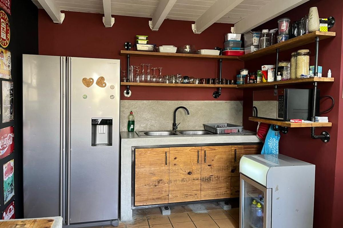 Great Starter home in City Centre - Photo 4