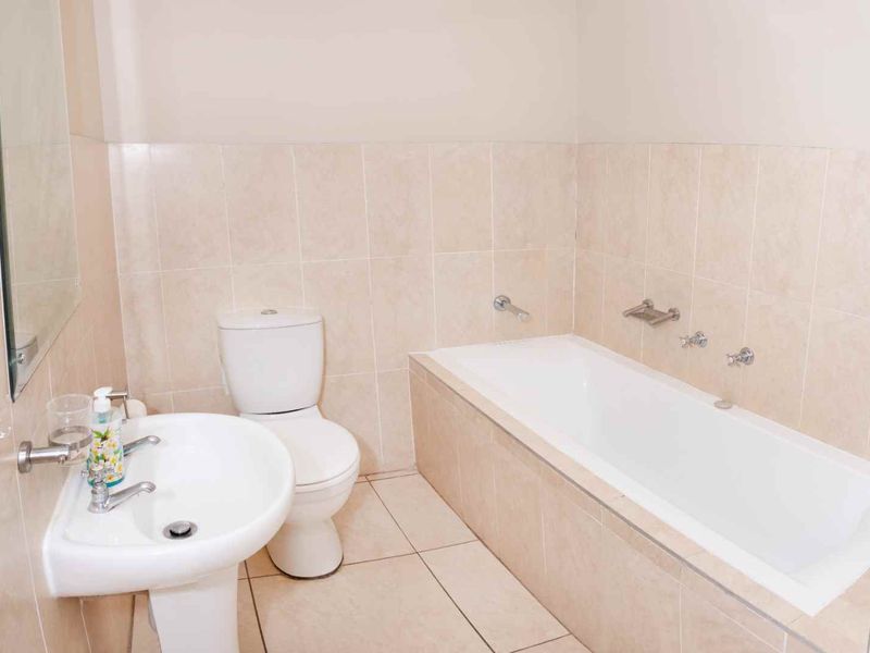 Comfortable Living - Photo 9