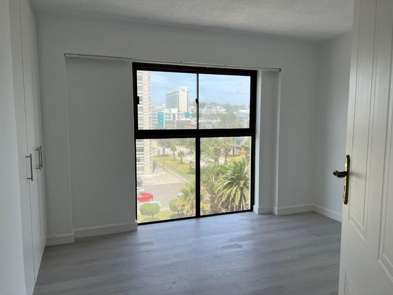 VIEWS and 2 Secure basement parkings!! - Photo 6