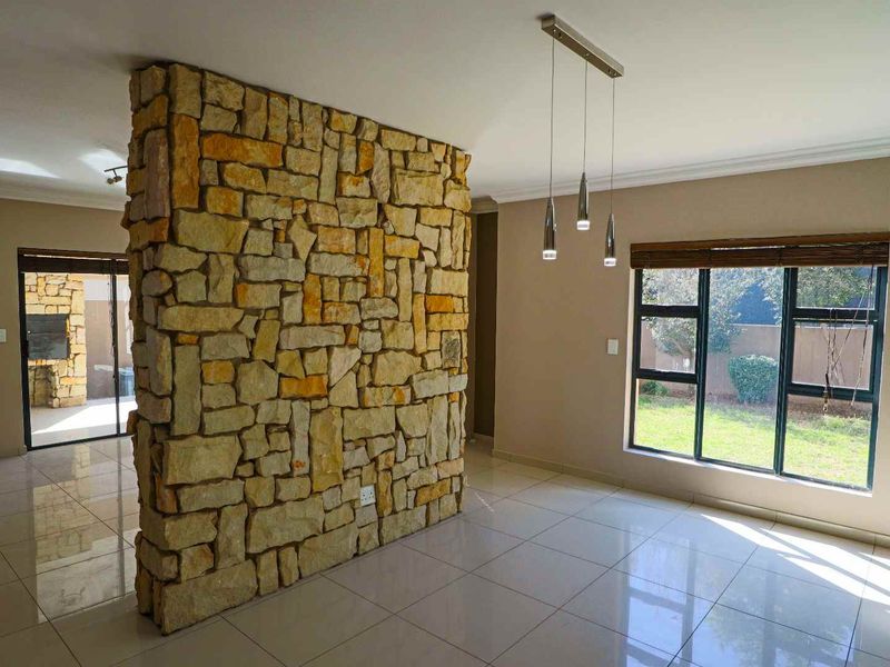 Do you value outdoor living from a safe home? - Photo 9