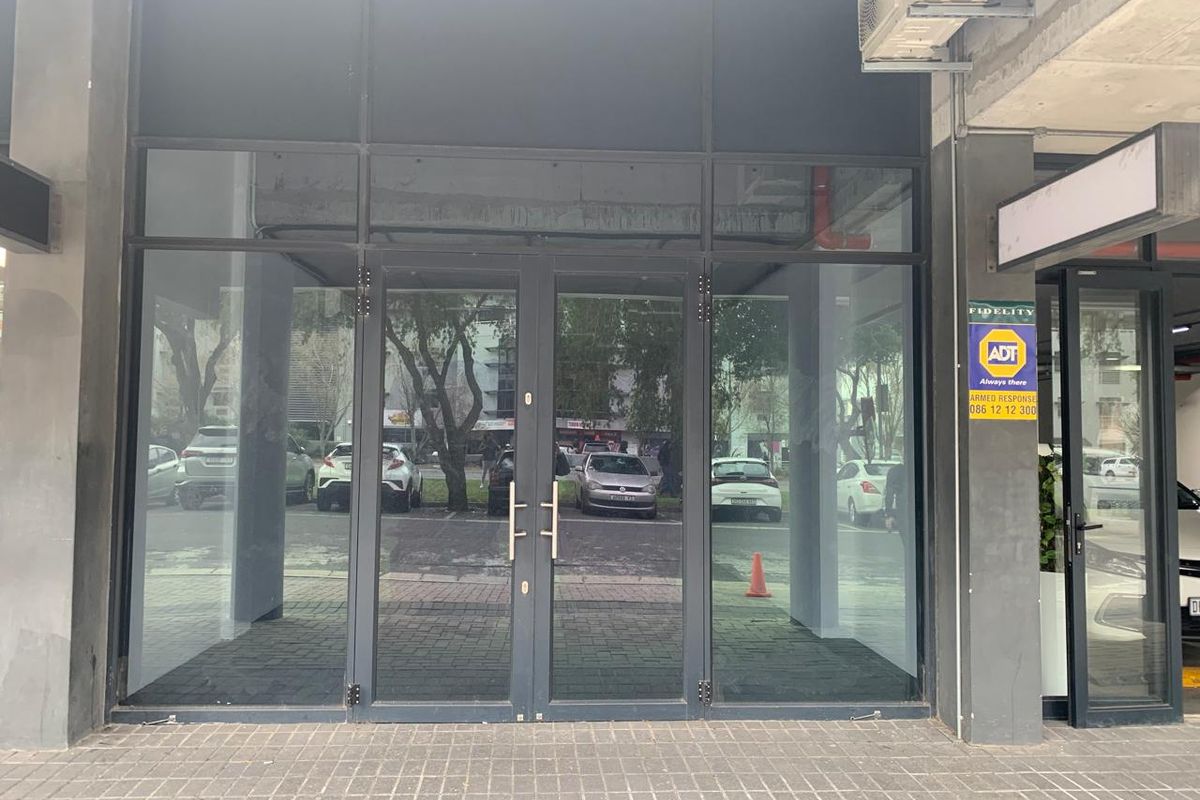 Prime Retail Space Available on Edward Road – Ready to Lease! - Photo 2