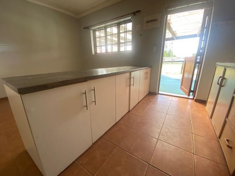 Two bedroom cottage in Joostenbergvlakte - Photo 6